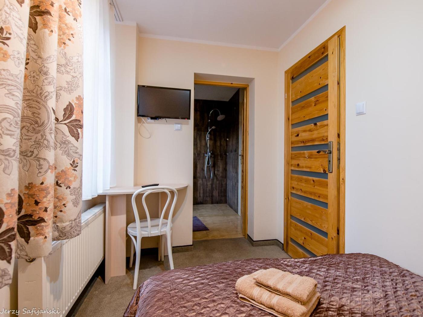 Siedlisko Pod Debem Hotell Wilimy Exteriör bild